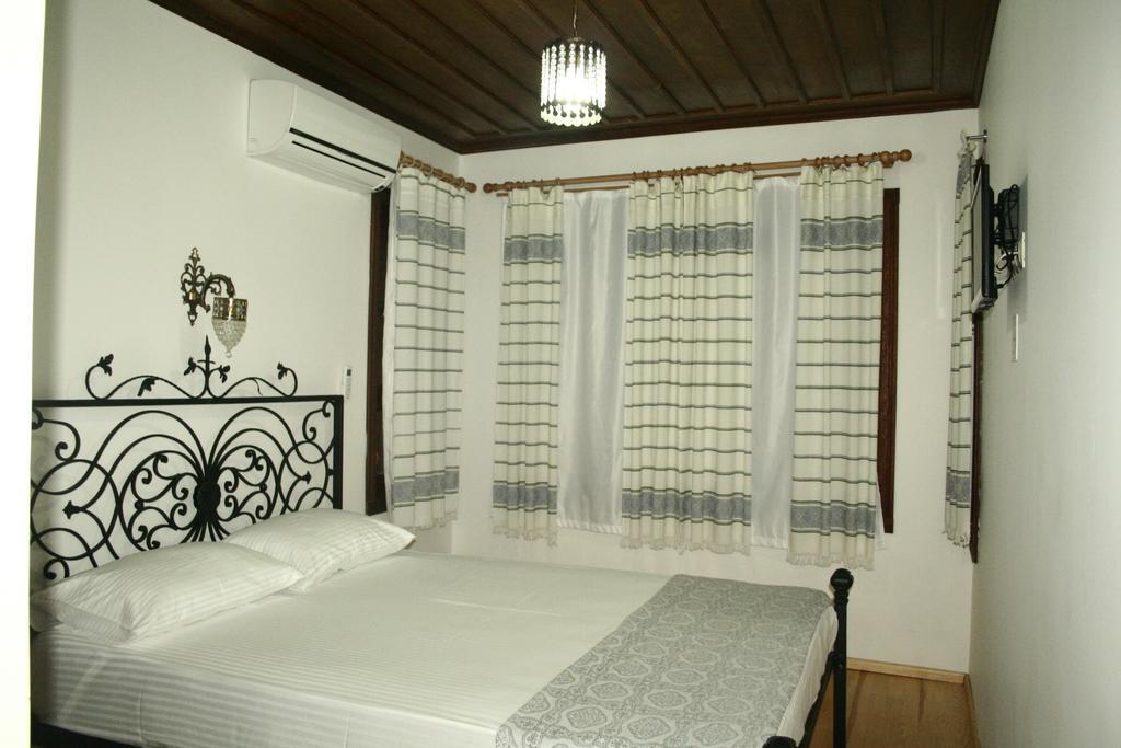 Tirilye Evi Otel Zeytinbagi Eksteriør bilde