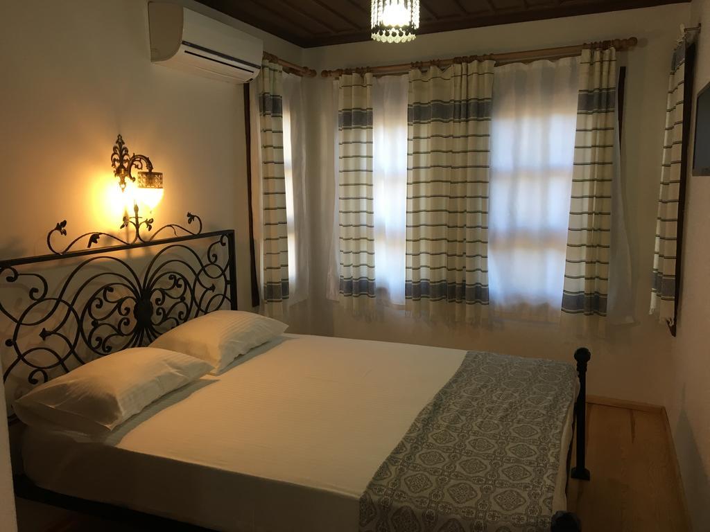 Tirilye Evi Otel Zeytinbagi Eksteriør bilde